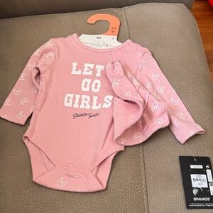 Shania Twain baby onesie 3-6m NWT